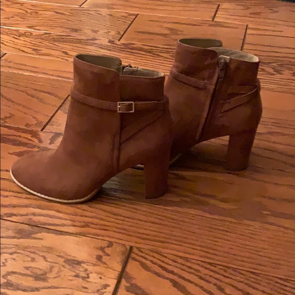 Banana Republic Factory Booties